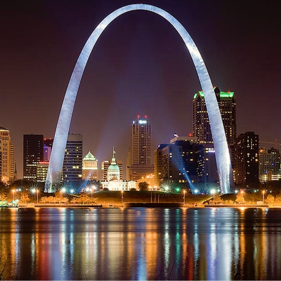 Meet your Posher, Michelle - Picture 1 of 1